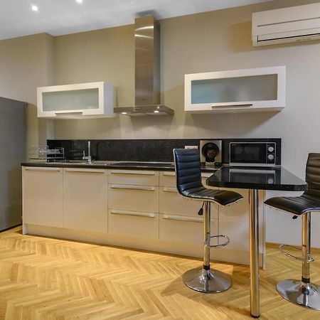 R Appartamento Varna Esterno foto