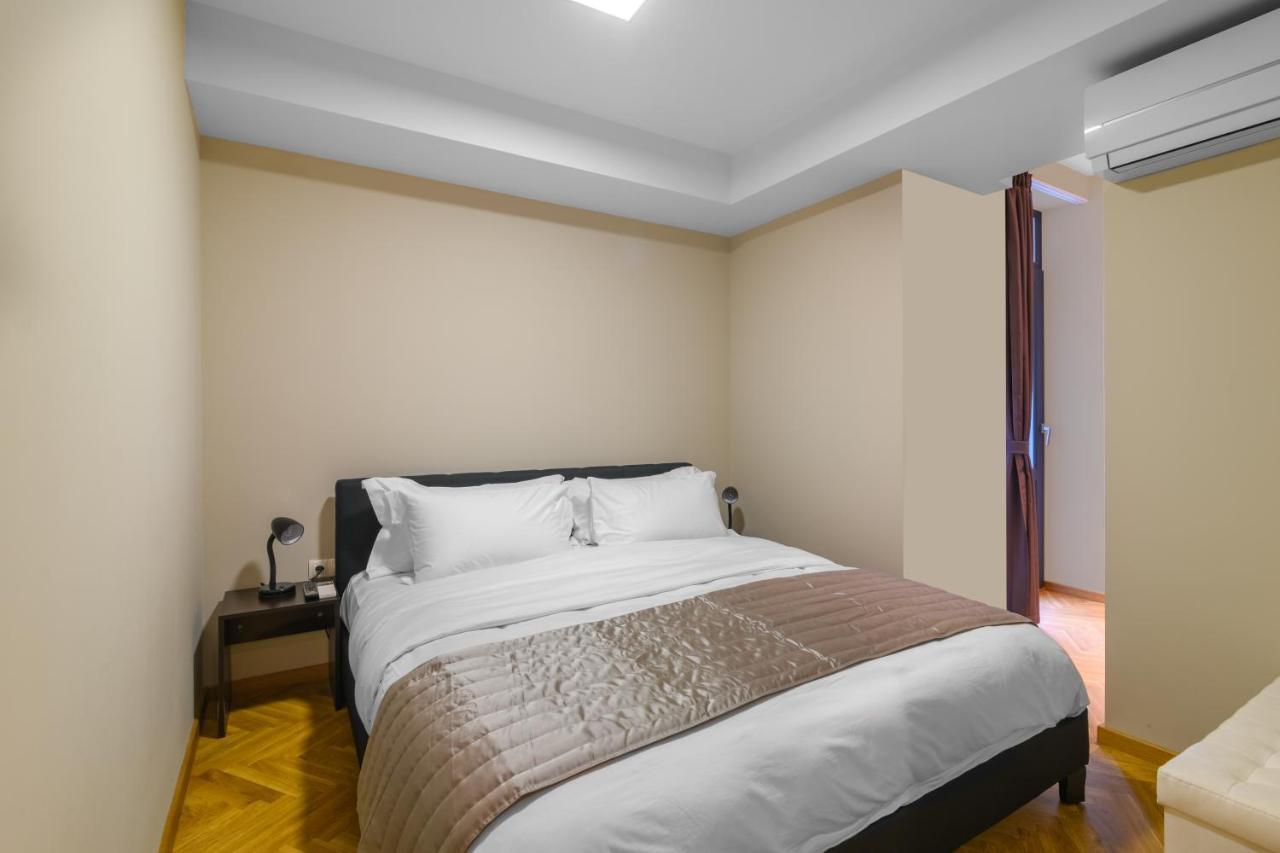 R Appartamento Varna Esterno foto